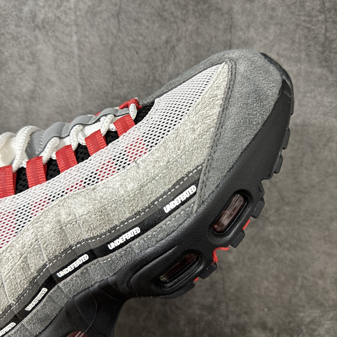 Nike Air Max 95 黑灰红联名 货号：IB4523-003 顶级版 开发数月 原版开发 多道QC质检 鞋型完