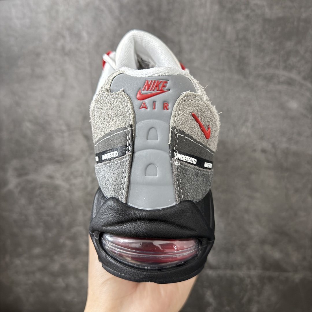Nike Air Max 95 黑灰红联名 货号：IB4523-003 顶级版 开发数月 原版开发 多道QC质检 鞋型完