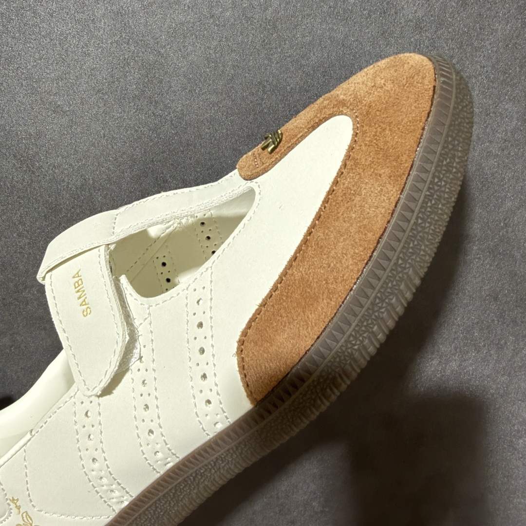 Adidas三叶草Barreda Mary Jane 玛丽珍鞋 货号: LA5398 尺码: 36 36.5 37.5 