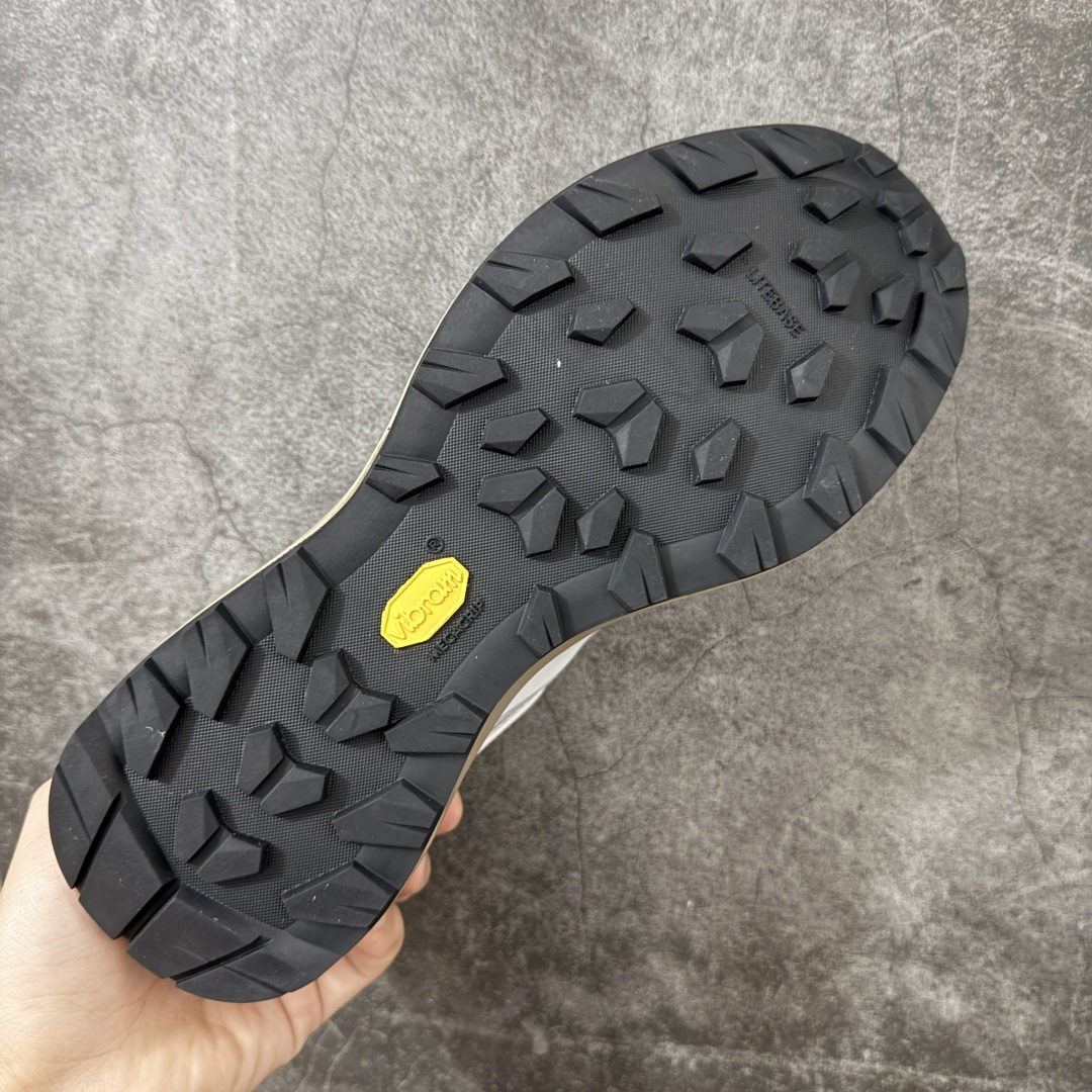 Arcteryx始祖鸟 NORVAN KOPEC GTX 覆盖防水 低帮户外登山徒步鞋,特有的独立衬垫 穿着更合脚 带有 Arcteryx始祖鸟 NORVAN KOPEC GTX 覆盖防水 低帮户外登山徒步鞋,特有的独立衬垫 穿着更合脚 带有