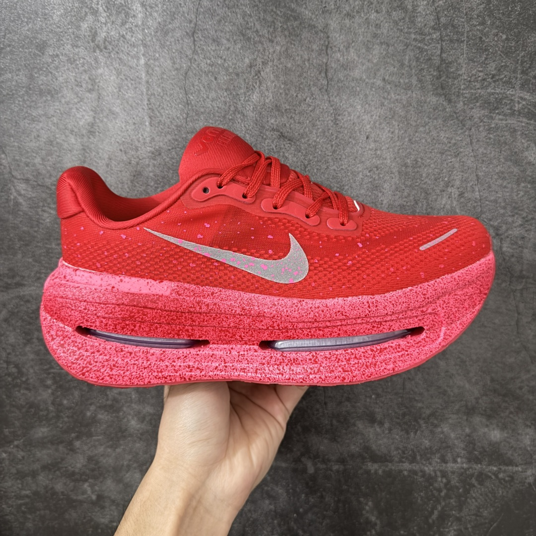 Nike VOMERO PREMIUM 耐克 舒适减震防滑 低帮跑步鞋 全掌ReactX泡绵中底 前掌和后跟还配备了Ai