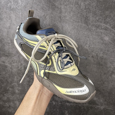 Balenciaga巴黎世家 Radar 圆头系带 做旧效果 低帮 生活休闲鞋 市场最好的一个版本 欢迎对比市面其他版本 Balenciaga巴黎世家 Radar 圆头系带 做旧效果 低帮 生活休闲鞋 市场最好的一个版本 欢迎对比市面其他版本