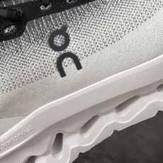 昂跑On Cloudtilt 网布 白黑舒适百搭 跑鞋 防滑耐磨透气 低帮 越野训练跑步鞋 泼墨 货号:3ME 新品出货 昂跑On Cloudtilt 网布 白黑舒适百搭 跑鞋 防滑耐磨透气 低帮 越野训练跑步鞋 泼墨 货号:3ME 新品出货