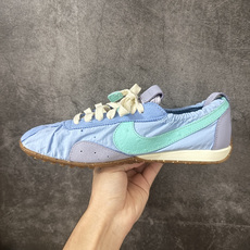 Jacquemus x Nike Jacumoon 舒适 低帮生活休闲鞋 浅蓝色 货号:HV8547-003 全新品质 Jacquemus x Nike Jacumoon 舒适 低帮生活休闲鞋 浅蓝色 货号:HV8547-003 全新品质