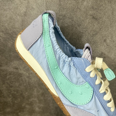 Jacquemus x Nike Jacumoon 舒适 低帮生活休闲鞋 浅蓝色 货号:HV8547-003 全新品质 Jacquemus x Nike Jacumoon 舒适 低帮生活休闲鞋 浅蓝色 货号:HV8547-003 全新品质
