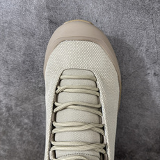 Arcteryx始祖鸟 NORVAN KOPEC GTX 覆盖防水 低帮户外登山徒步鞋,特有的独立衬垫 穿着更合脚 带有 Arcteryx始祖鸟 NORVAN KOPEC GTX 覆盖防水 低帮户外登山徒步鞋,特有的独立衬垫 穿着更合脚 带有