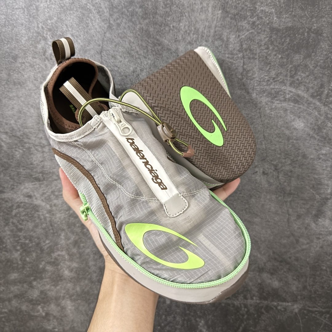 Balenciaga巴黎世家 Pocket Pocket 圆头抽绳 低帮 板鞋 男款口袋拉链折叠 米色拼荧光绿 2026 Balenciaga巴黎世家 Pocket Pocket 圆头抽绳 低帮 板鞋 男款口袋拉链折叠 米色拼荧光绿 2026