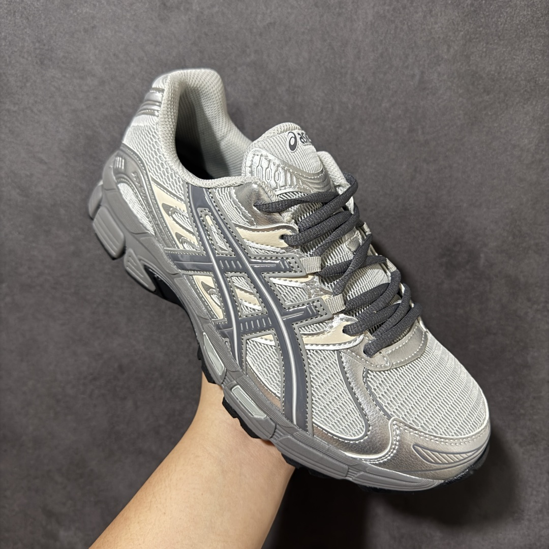 ASICS亚瑟士GEL-STRATUS MS 复古跑鞋 网眼面料搭配合成革框架，透气舒适，多层结构支撑脚型。内置GEL缓