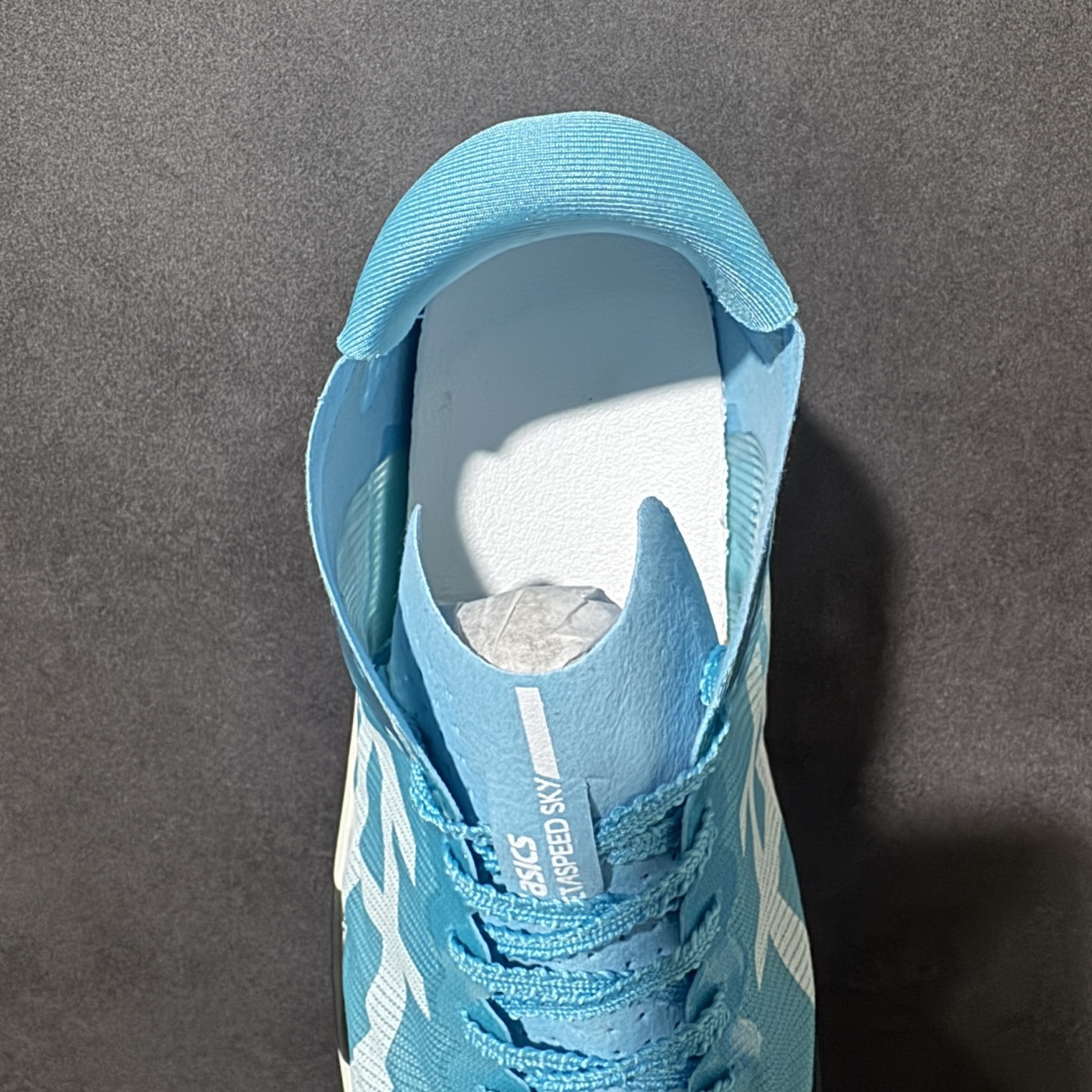 ASICS亚瑟士 METASPEED RAY 竞速跑鞋 鞋面采用轻薄工程网纱材质，透气不闷脚，鞋身轻量化设计，上脚零负担