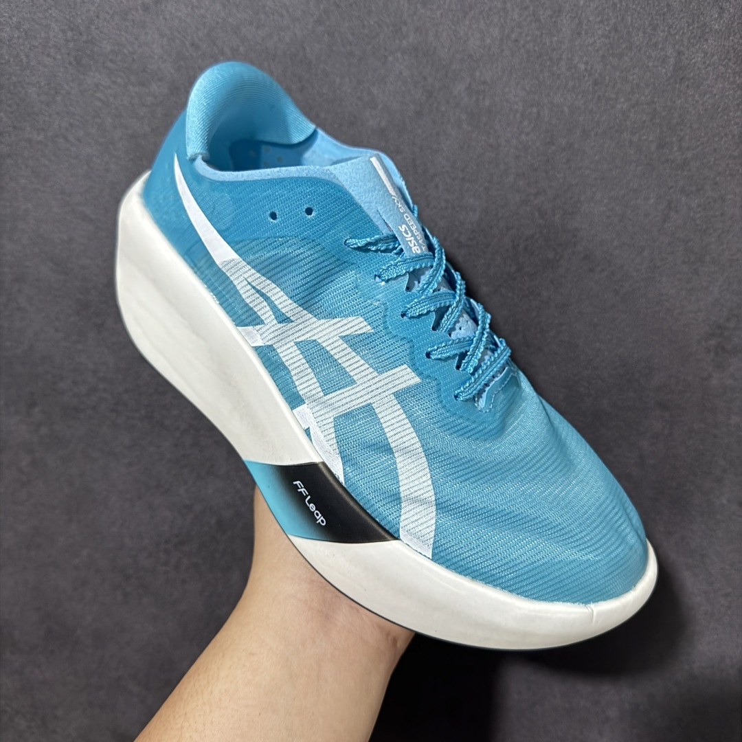 ASICS亚瑟士 METASPEED RAY 竞速跑鞋 鞋面采用轻薄工程网纱材质，透气不闷脚，鞋身轻量化设计，上脚零负担