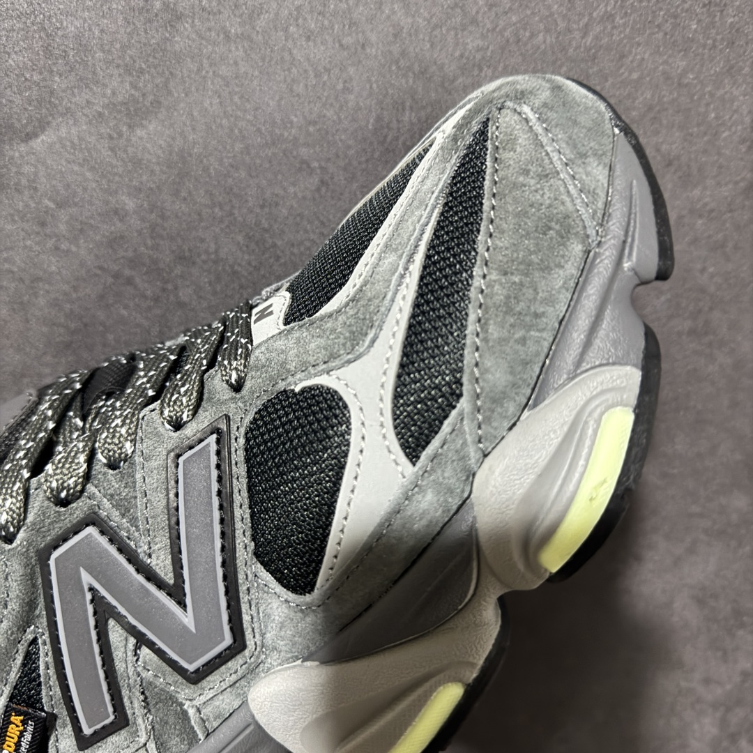New Balance NB9060复古老爹鞋 鞋面采用猪皮革+人造革+织物多种材质拼接，层次感丰富，经典厚底造型自带增