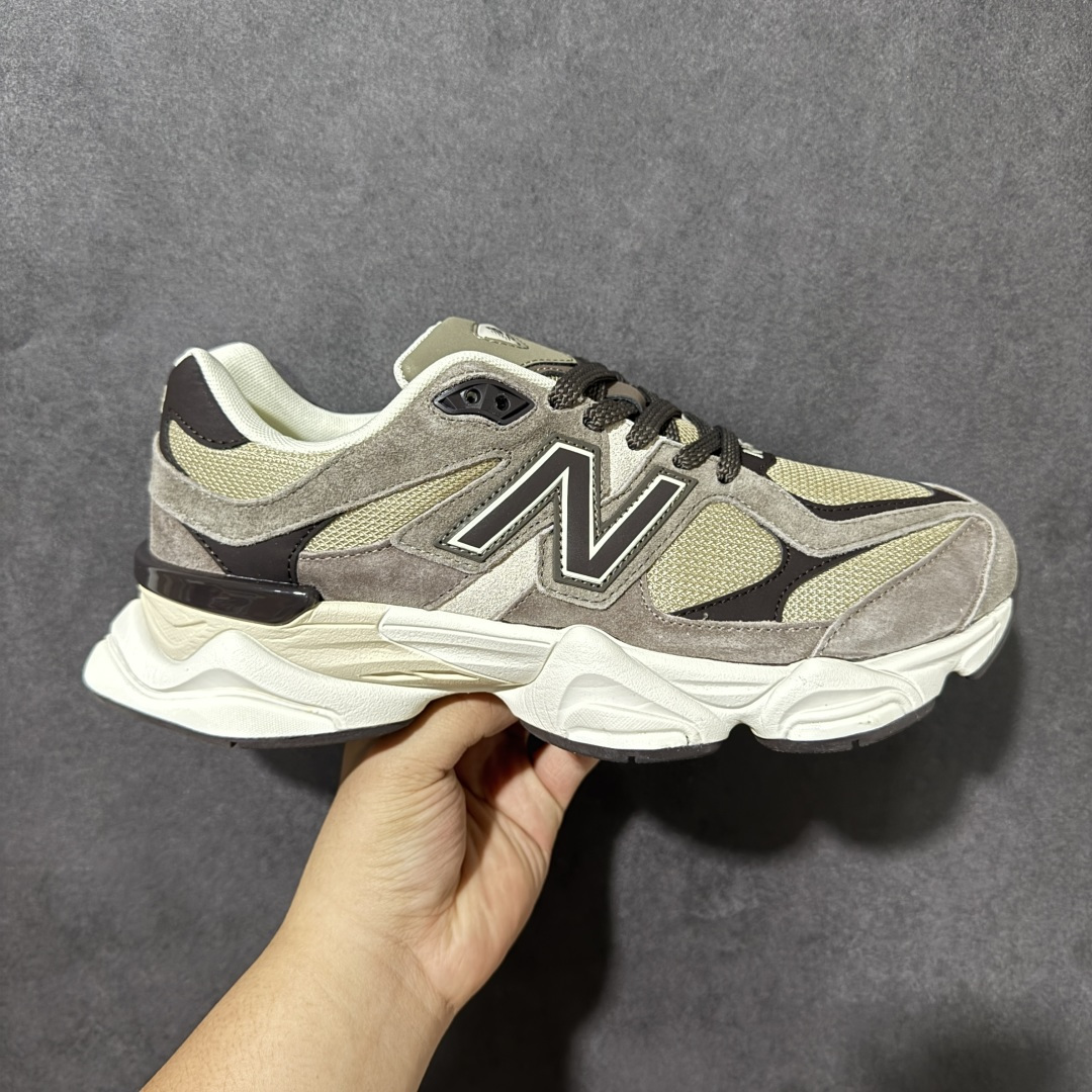 New Balance NB9060复古老爹鞋 鞋面采用猪皮革+人造革+织物多种材质拼接，层次感丰富，经典厚底造型自带增