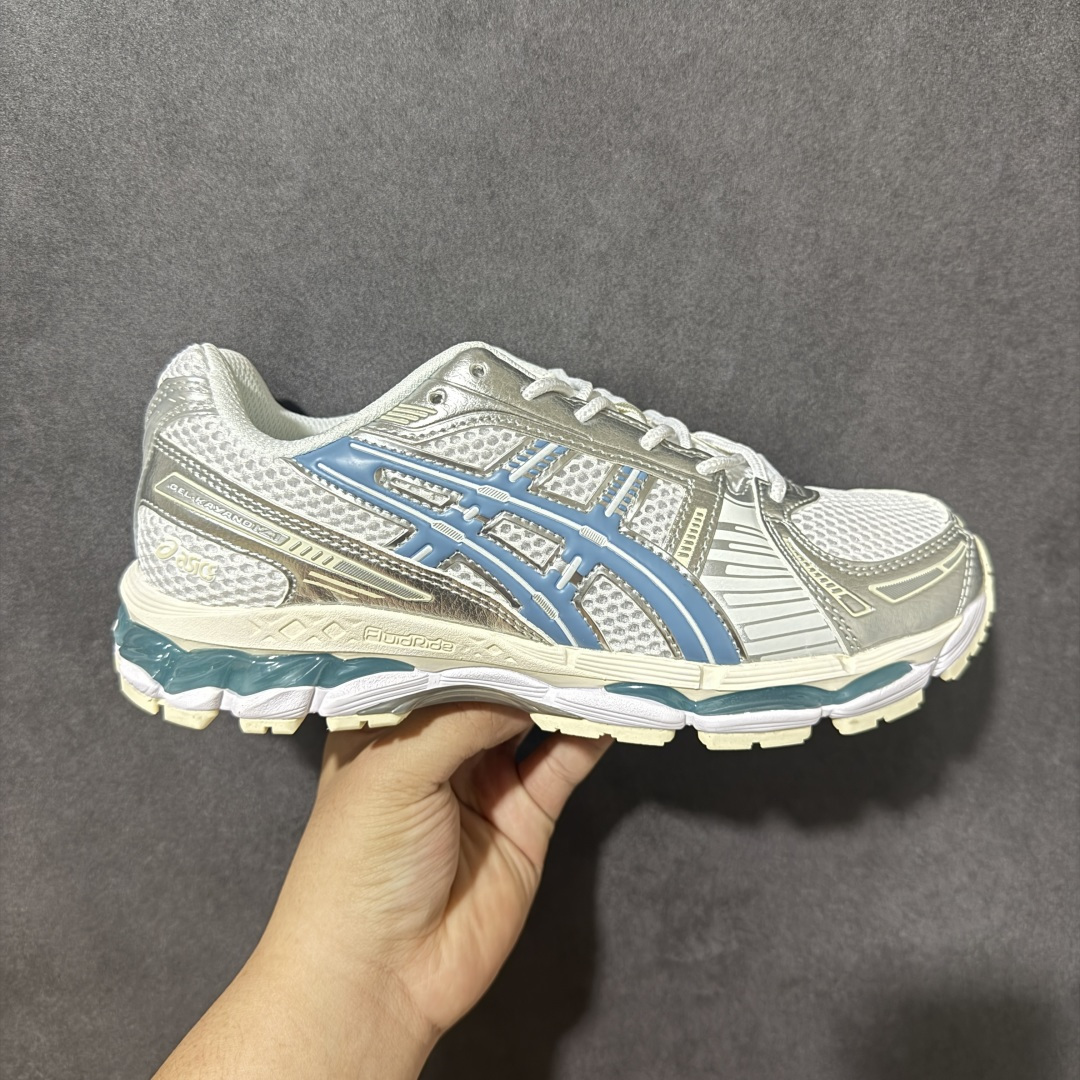 ASICS亚瑟士 GEL‑KAYANO 12.1 复古跑鞋 鞋面透气工程网布搭配合成革支撑框架，透气性良好，鞋身线条硬朗