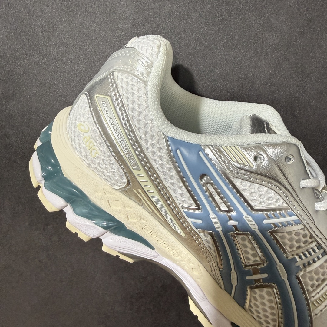 ASICS亚瑟士 GEL‑KAYANO 12.1 复古跑鞋 鞋面透气工程网布搭配合成革支撑框架，透气性良好，鞋身线条硬朗