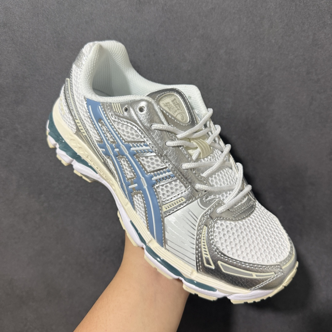 ASICS亚瑟士 GEL‑KAYANO 12.1 复古跑鞋 鞋面透气工程网布搭配合成革支撑框架，透气性良好，鞋身线条硬朗