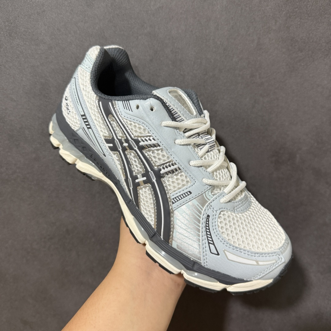 ASICS亚瑟士 GEL‑KAYANO 12.1 复古跑鞋 鞋面透气工程网布搭配合成革支撑框架，透气性良好，鞋身线条硬朗