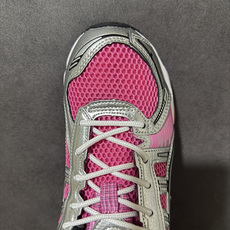 ASICS亚瑟士 GEL‑KAYANO 12.1 复古跑鞋 鞋面透气工程网布搭配合成革支撑框架,透气性良好,鞋身线条硬朗 ASICS亚瑟士 GEL‑KAYANO 12.1 复古跑鞋 鞋面透气工程网布搭配合成革支撑框架,透气性良好,鞋身线条硬朗