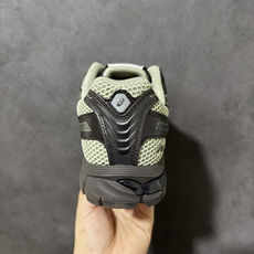 ASICS亚瑟士 GEL‑KAYANO 12.1 复古跑鞋 鞋面透气工程网布搭配合成革支撑框架,透气性良好,鞋身线条硬朗 ASICS亚瑟士 GEL‑KAYANO 12.1 复古跑鞋 鞋面透气工程网布搭配合成革支撑框架,透气性良好,鞋身线条硬朗