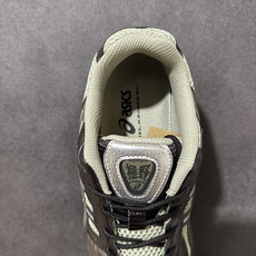 ASICS亚瑟士 GEL‑KAYANO 12.1 复古跑鞋 鞋面透气工程网布搭配合成革支撑框架,透气性良好,鞋身线条硬朗 ASICS亚瑟士 GEL‑KAYANO 12.1 复古跑鞋 鞋面透气工程网布搭配合成革支撑框架,透气性良好,鞋身线条硬朗