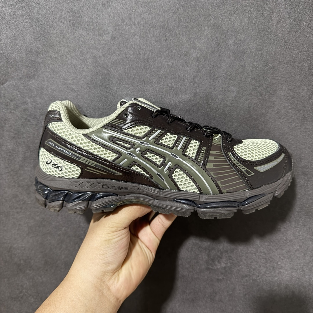 ASICS亚瑟士 GEL‑KAYANO 12.1 复古跑鞋 鞋面透气工程网布搭配合成革支撑框架，透气性良好，鞋身线条硬朗