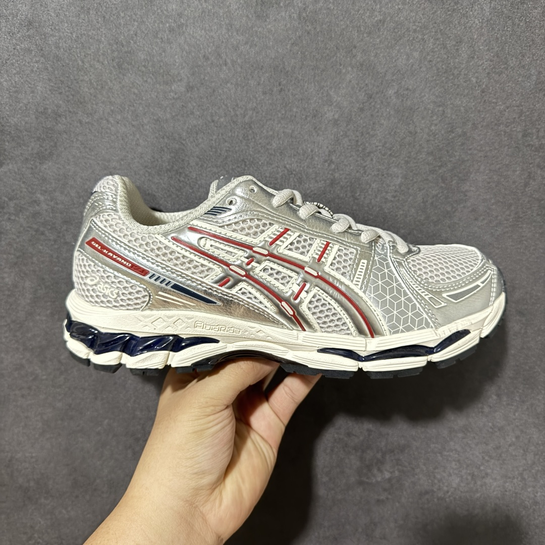 ASICS亚瑟士 GEL‑KAYANO 12.1 复古跑鞋 鞋面透气工程网布搭配合成革支撑框架，透气性良好，鞋身线条硬朗