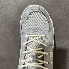 ASICS亚瑟士 GEL‑KAYANO 12.1 复古跑鞋 鞋面透气工程网布搭配合成革支撑框架,透气性良好,鞋身线条硬朗 ASICS亚瑟士 GEL‑KAYANO 12.1 复古跑鞋 鞋面透气工程网布搭配合成革支撑框架,透气性良好,鞋身线条硬朗