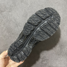 ASICS亚瑟士 GEL‑KAYANO 12.1 复古跑鞋 鞋面透气工程网布搭配合成革支撑框架,透气性良好,鞋身线条硬朗 ASICS亚瑟士 GEL‑KAYANO 12.1 复古跑鞋 鞋面透气工程网布搭配合成革支撑框架,透气性良好,鞋身线条硬朗