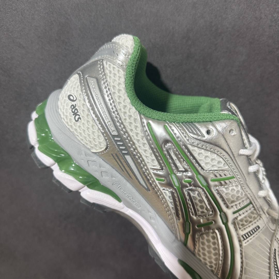 ASICS亚瑟士 GEL‑KAYANO 12.1 复古跑鞋 鞋面透气工程网布搭配合成革支撑框架，透气性良好，鞋身线条硬朗