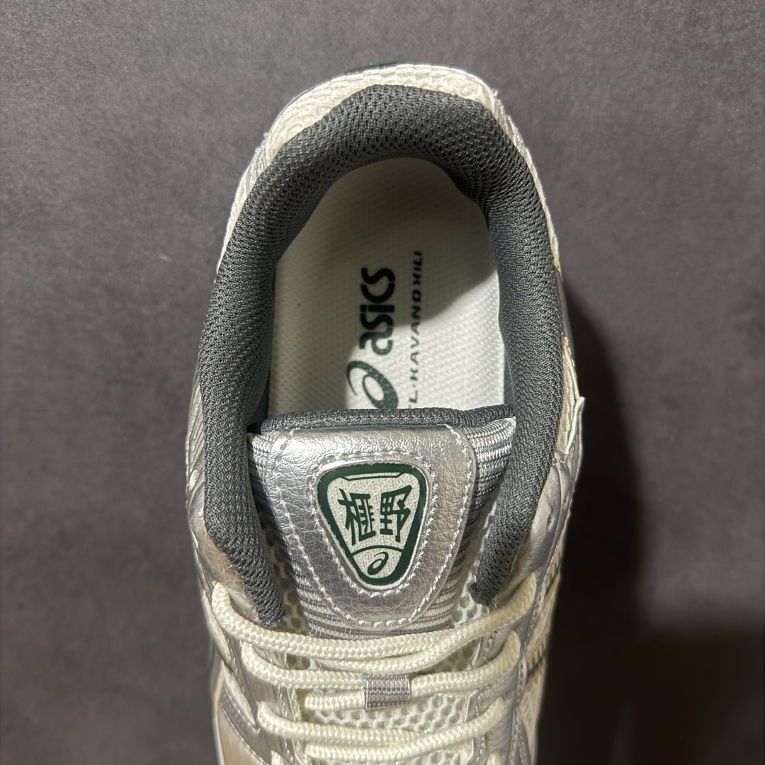 ASICS亚瑟士 GEL‑KAYANO 12.1 复古跑鞋 鞋面透气工程网布搭配合成革支撑框架，透气性良好，鞋身线条硬朗