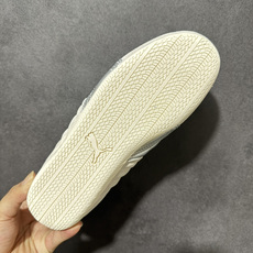 Puma Speedcet Etoile Wns 彪马薄底德迅复古运动休闲赛车跑鞋 以趣味十足又前卫复古的设计引领潮流, Puma Speedcet Etoile Wns 彪马薄底德迅复古运动休闲赛车跑鞋 以趣味十足又前卫复古的设计引领潮流,