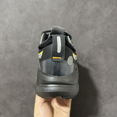Asics Gel‑Nimbus 28 专业缓震跑鞋 鞋面搭载透气工程网面,轻盈透气不闷脚,配备GEL凝胶缓震科技,缓冲 Asics Gel‑Nimbus 28 专业缓震跑鞋 鞋面搭载透气工程网面,轻盈透气不闷脚,配备GEL凝胶缓震科技,缓冲