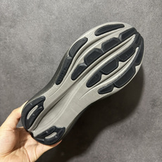 Asics Gel‑Nimbus 28 专业缓震跑鞋 鞋面搭载透气工程网面,轻盈透气不闷脚,配备GEL凝胶缓震科技,缓冲 Asics Gel‑Nimbus 28 专业缓震跑鞋 鞋面搭载透气工程网面,轻盈透气不闷脚,配备GEL凝胶缓震科技,缓冲