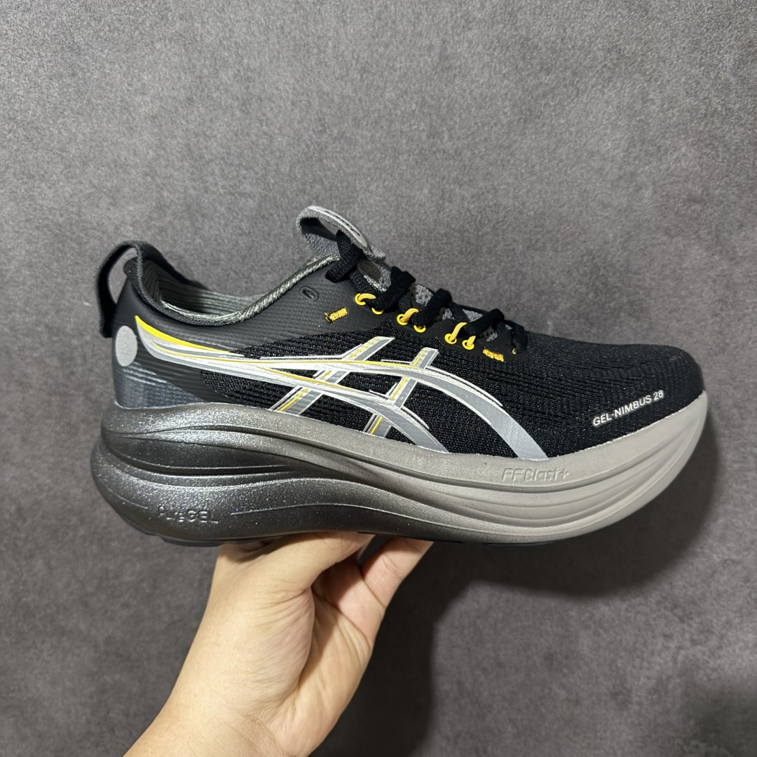Asics Gel‑Nimbus 28 专业缓震跑鞋 鞋面搭载透气工程网面，轻盈透气不闷脚，配备GEL凝胶缓震科技，缓冲