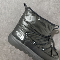 The North Face Borealis Short Boots 户外短靴 鞋身采用耐磨面料打造,版型利落硬朗,具 The North Face Borealis Short Boots 户外短靴 鞋身采用耐磨面料打造,版型利落硬朗,具
