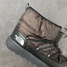 The North Face Borealis Short Boots 户外短靴 鞋身采用耐磨面料打造,版型利落硬朗,具 The North Face Borealis Short Boots 户外短靴 鞋身采用耐磨面料打造,版型利落硬朗,具