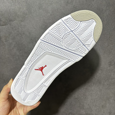 纯原特价Air Jordan 4 Retro " 大厂出品 原楦原纸板 客供原厂材料开发 极致一眼正品既视感 细节如图所 纯原特价Air Jordan 4 Retro " 大厂出品 原楦原纸板 客供原厂材料开发 极致一眼正品既视感 细节如图所