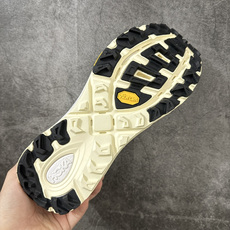 HOKA ONE ONE Mafate Speed 2 Low CNY 玛法特2代系列低帮轻量户外越野休闲运动慢跑鞋 正 HOKA ONE ONE Mafate Speed 2 Low CNY 玛法特2代系列低帮轻量户外越野休闲运动慢跑鞋 正