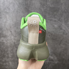 LOEWE罗意威 x ON昂跑 联名款 Cloudsolo系列 •原鞋一致橡胶底 原版高弹MD 加爆米花料 •正确后跟小 LOEWE罗意威 x ON昂跑 联名款 Cloudsolo系列 •原鞋一致橡胶底 原版高弹MD 加爆米花料 •正确后跟小