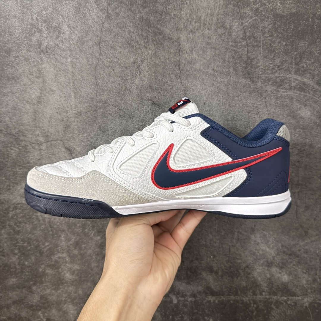 NIKE GATO 低帮生活休闲鞋 透气网布眼融入皮革，织和物合成材质覆面，营造21世初纪的畅跑美学概念。泡棉中底盈轻缓
