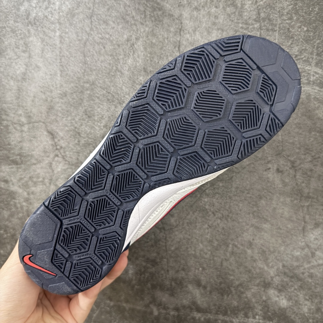 NIKE GATO 低帮生活休闲鞋 透气网布眼融入皮革，织和物合成材质覆面，营造21世初纪的畅跑美学概念。泡棉中底盈轻缓