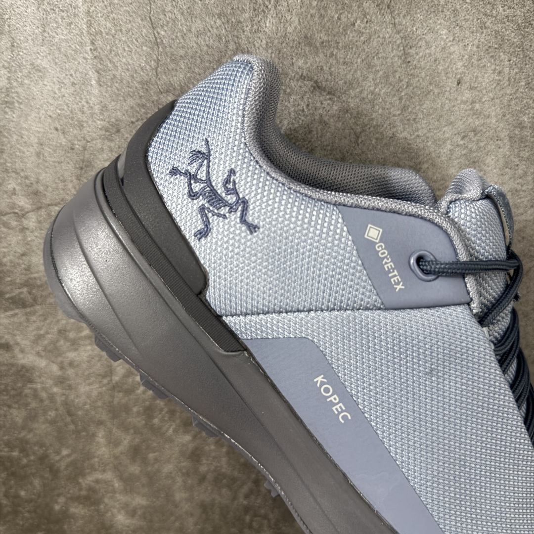 Arcteryx始祖鸟 NORVAN KOPEC GTX 覆盖防水 低帮户外登山徒步鞋,特有的独立衬垫 穿着更合脚 带有 Arcteryx始祖鸟 NORVAN KOPEC GTX 覆盖防水 低帮户外登山徒步鞋,特有的独立衬垫 穿着更合脚 带有