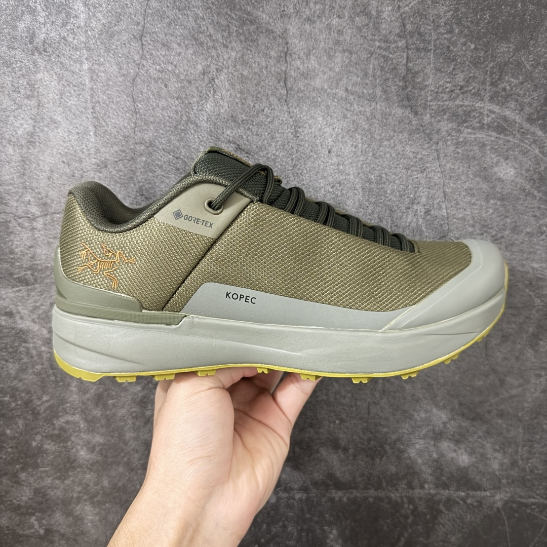 Arcteryx始祖鸟 NORVAN KOPEC GTX 覆盖防水 低帮户外登山徒步鞋，特有的独立衬垫 穿着更合脚 带有