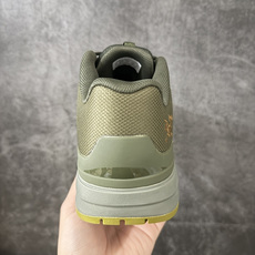 Arcteryx始祖鸟 NORVAN KOPEC GTX 覆盖防水 低帮户外登山徒步鞋,特有的独立衬垫 穿着更合脚 带有 Arcteryx始祖鸟 NORVAN KOPEC GTX 覆盖防水 低帮户外登山徒步鞋,特有的独立衬垫 穿着更合脚 带有