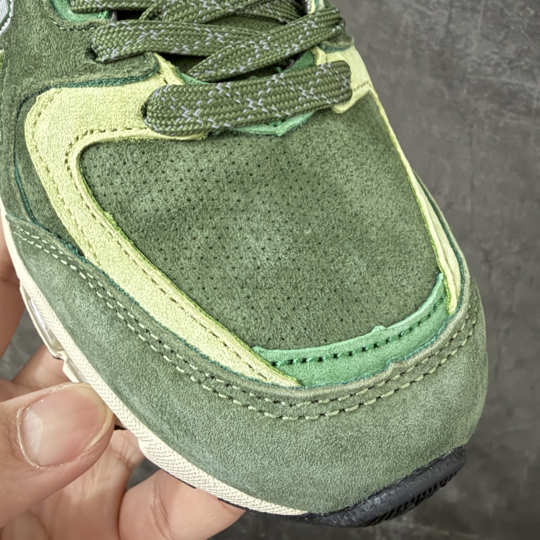 New Balance x KITH NB 2011 Ronnie Fieg拼接舒适跑步鞋 男女同款 这款New Bal