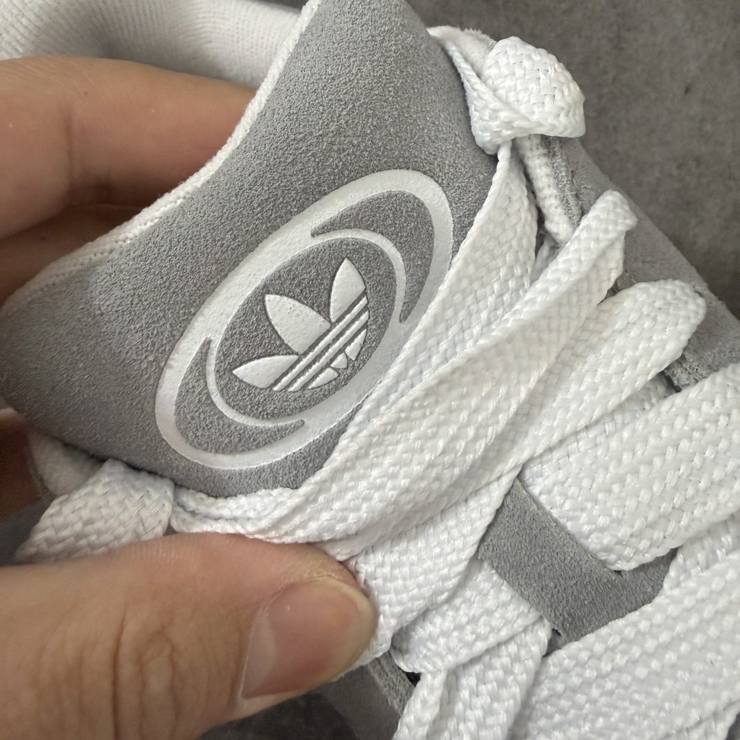 阿迪达斯三叶草adidas originals Campus 00s 灰白生胶 货号：HQ8707 尺码：35.5-45