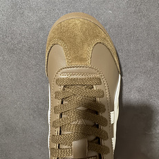 Onitsuka Tiger Mexico 66 鬼冢虎 棕白 复古休闲板鞋 男女同款 经典虎爪标识,轻薄鞋身,上脚百搭 Onitsuka Tiger Mexico 66 鬼冢虎 棕白 复古休闲板鞋 男女同款 经典虎爪标识,轻薄鞋身,上脚百搭