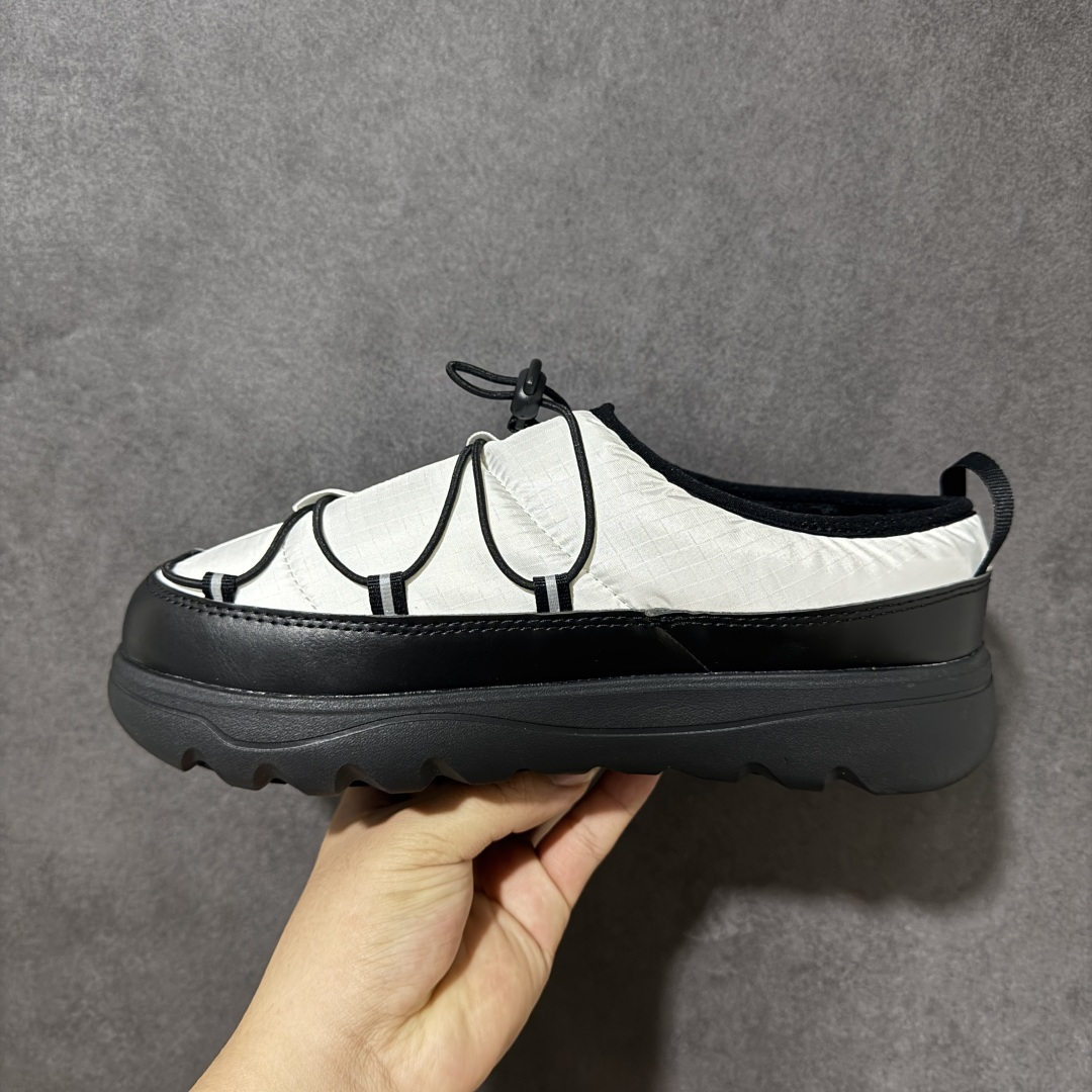 The North Face Borealis Short Boots 黑白 户外短靴 鞋面结构扎实，鞋型立体挺括 鞋底