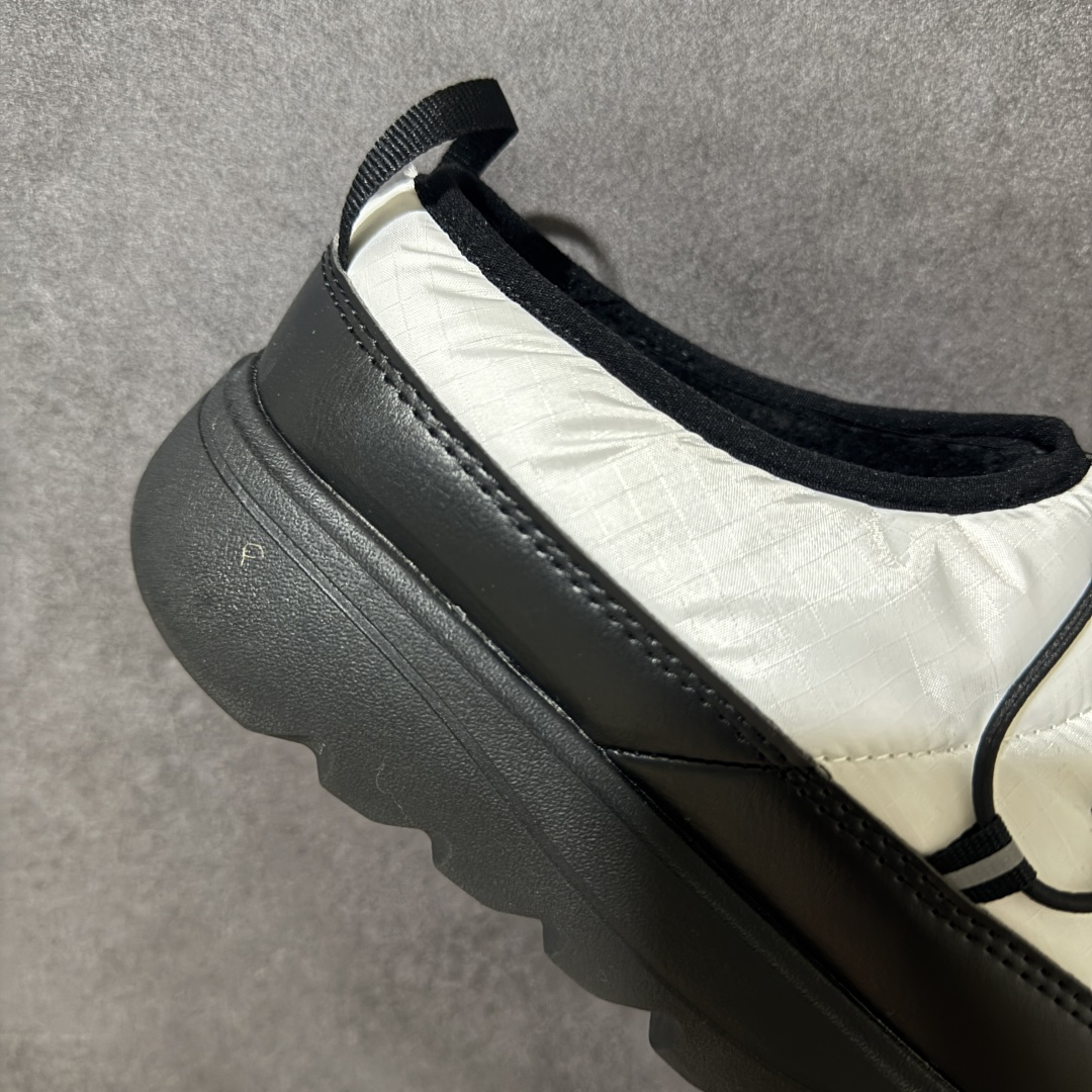 The North Face Borealis Short Boots 黑白 户外短靴 鞋面结构扎实，鞋型立体挺括 鞋底