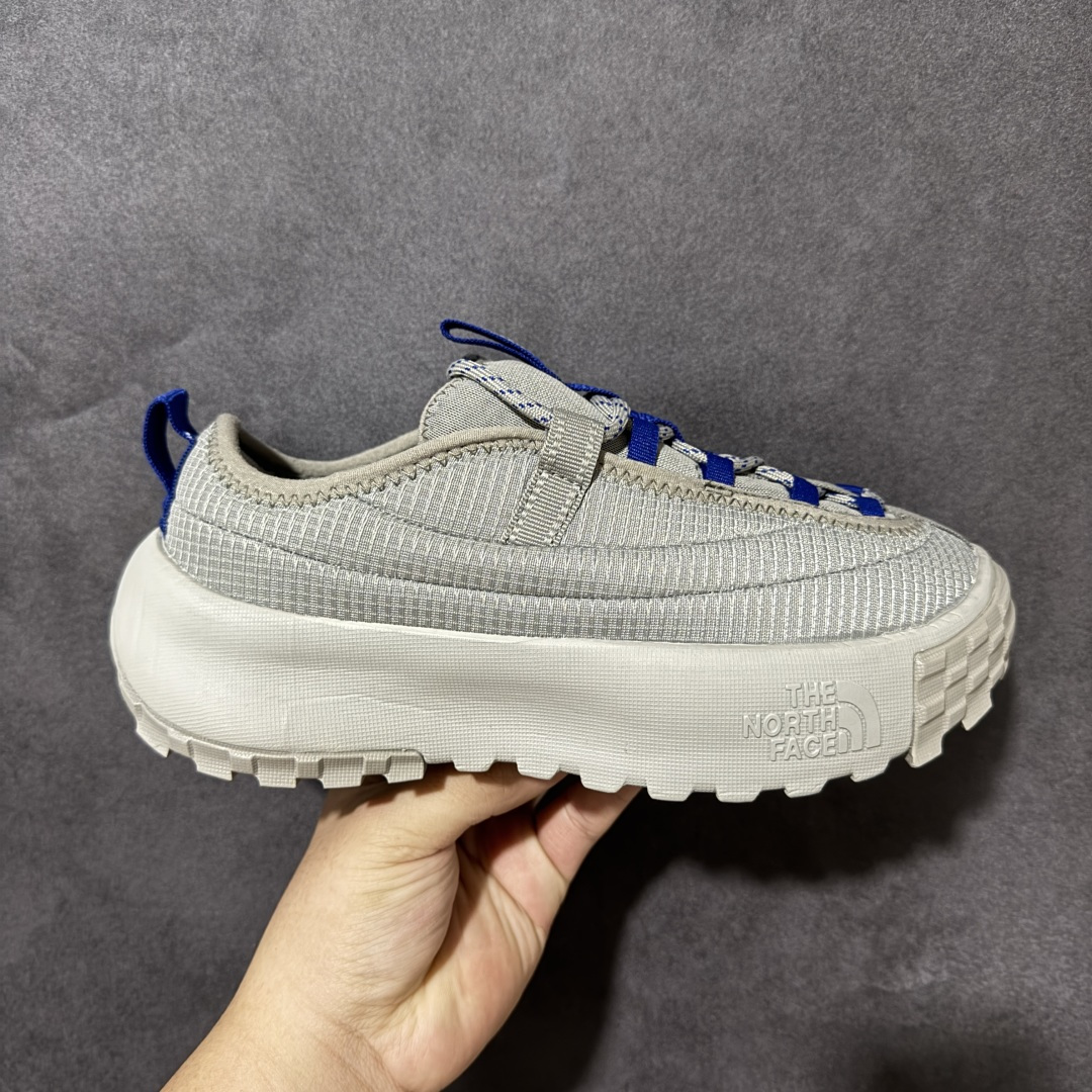 The North Face Never Stop Lace 灰白蓝色 户外休闲鞋 透气织物鞋面，结构稳固 中底具备良好