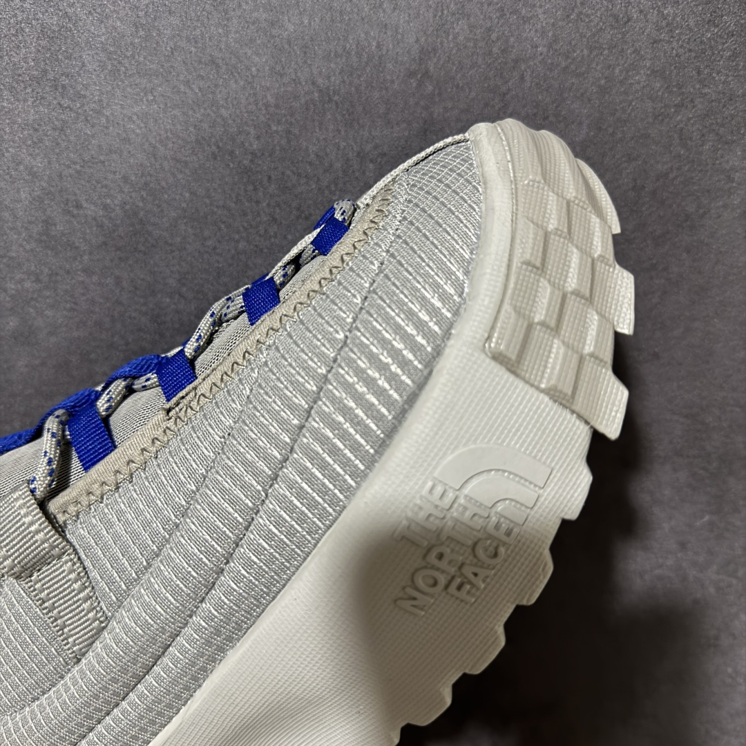 The North Face Never Stop Lace 灰白蓝色 户外休闲鞋 透气织物鞋面，结构稳固 中底具备良好